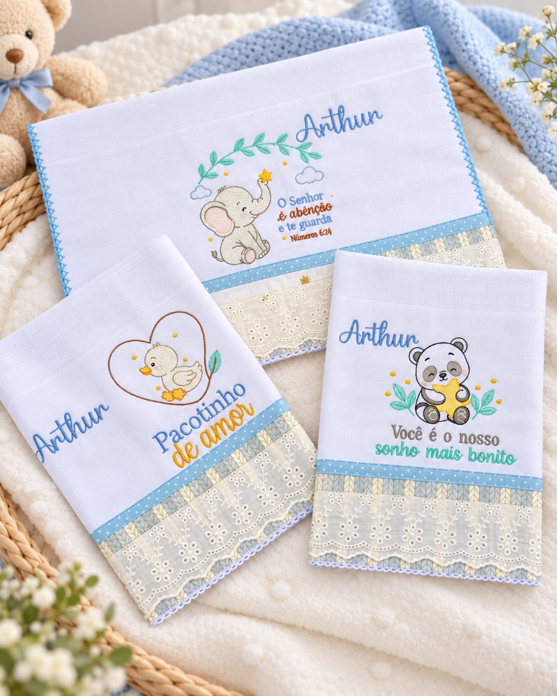 Fraldinha de Boca Personalizada com Nome e Bordado – Kit 2 ou 3 Unidades