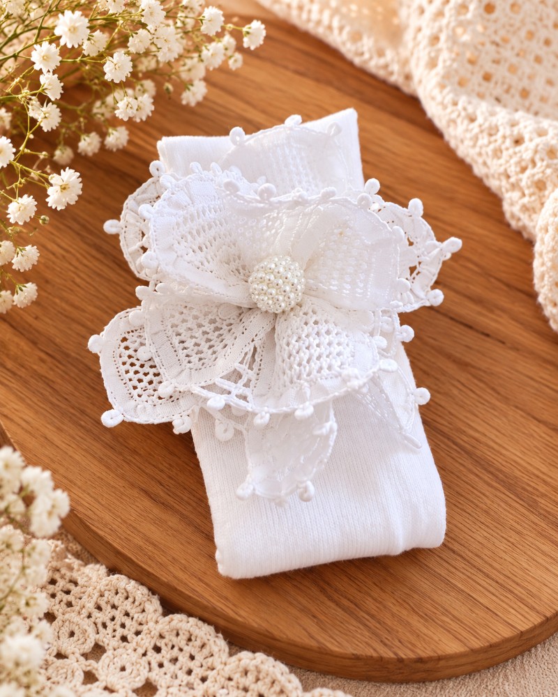 Tiara Infantil com Flor 3D em Renda Renascença Branca – Artesanal